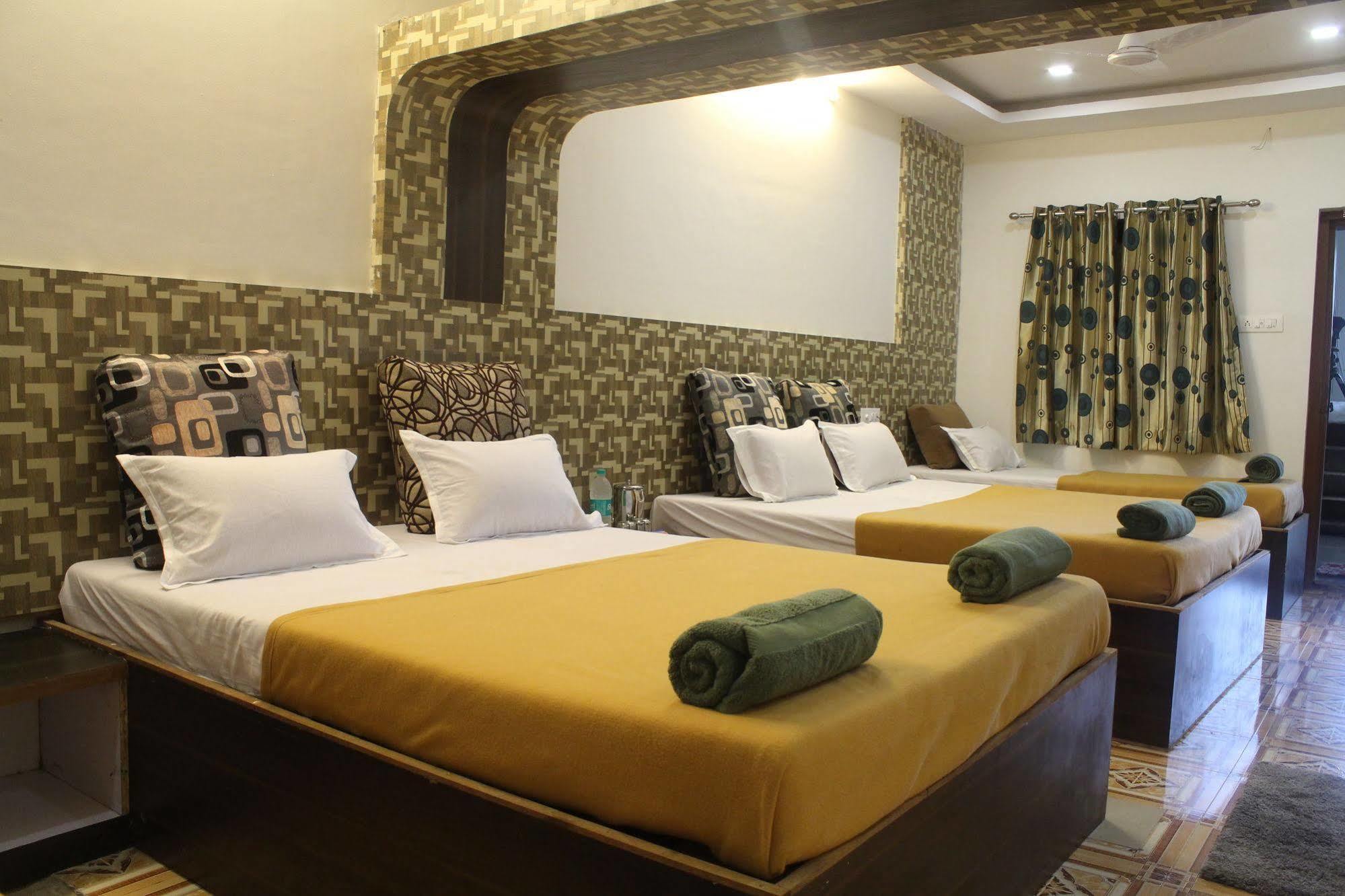 Hotel Malhar Palace Shirdi Eksteriør billede