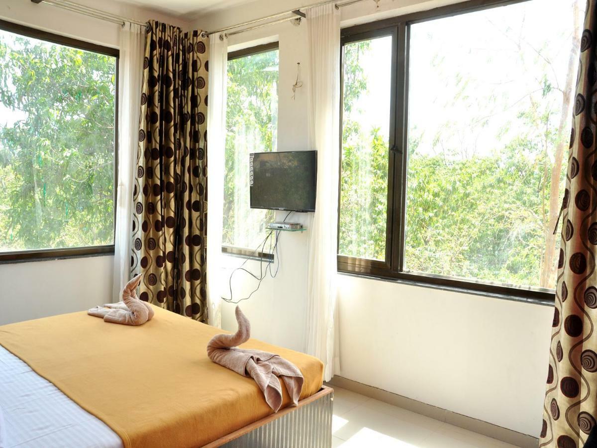 Hotel Malhar Palace Shirdi Eksteriør billede